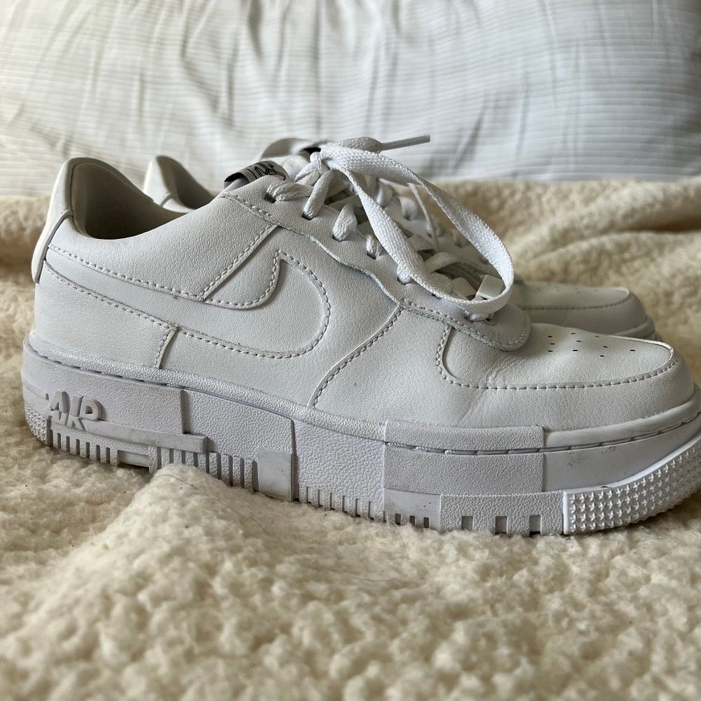 NIKE Air Force 1 Pixel - White - Women's Size 7